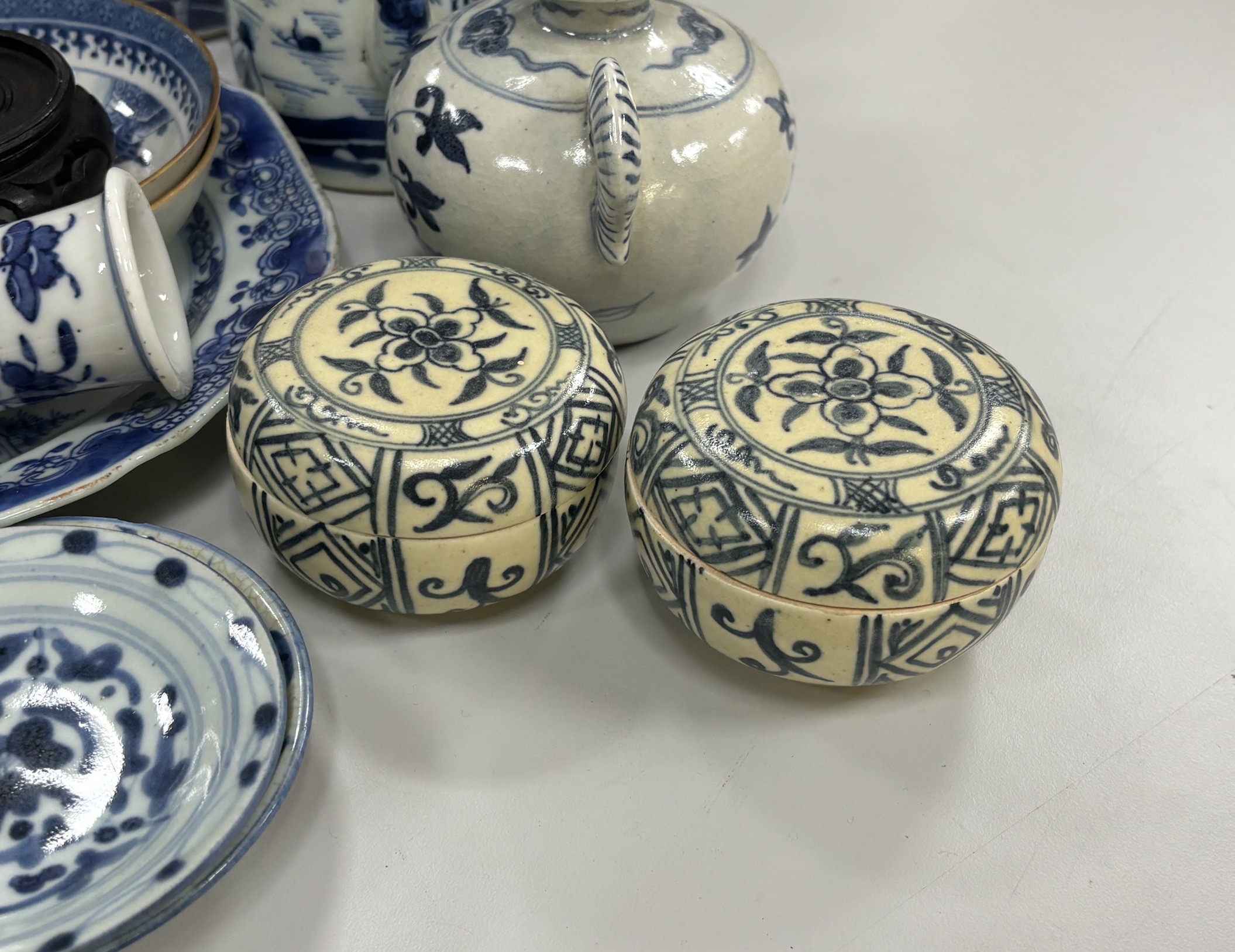 A quantity of Chinese and Annamese blue and white ceramics, 19th century and later